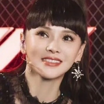 Chanel 香奈兒cc雪花系列垂墜耳釘-8