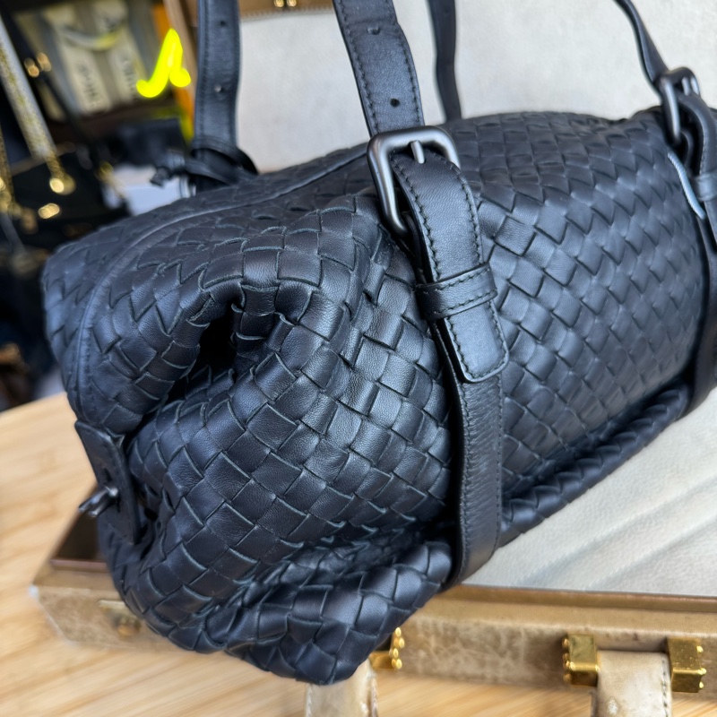 上架中🔑Bottegaveneta 黑皮革編織手提袋-1