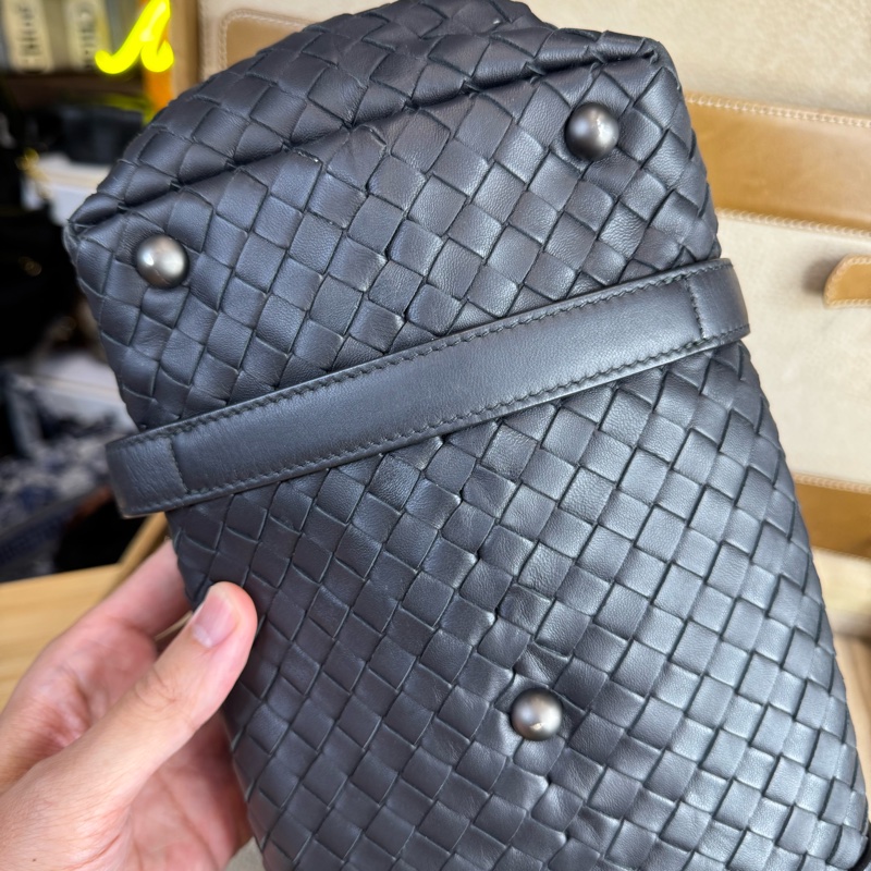 上架中🔑Bottegaveneta 黑皮革編織手提袋-7