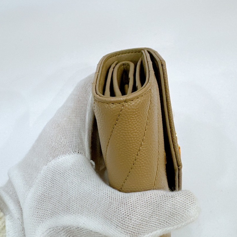 莉亞精品♡YSL 592061 奶茶三折短夾 近新閒置品-3