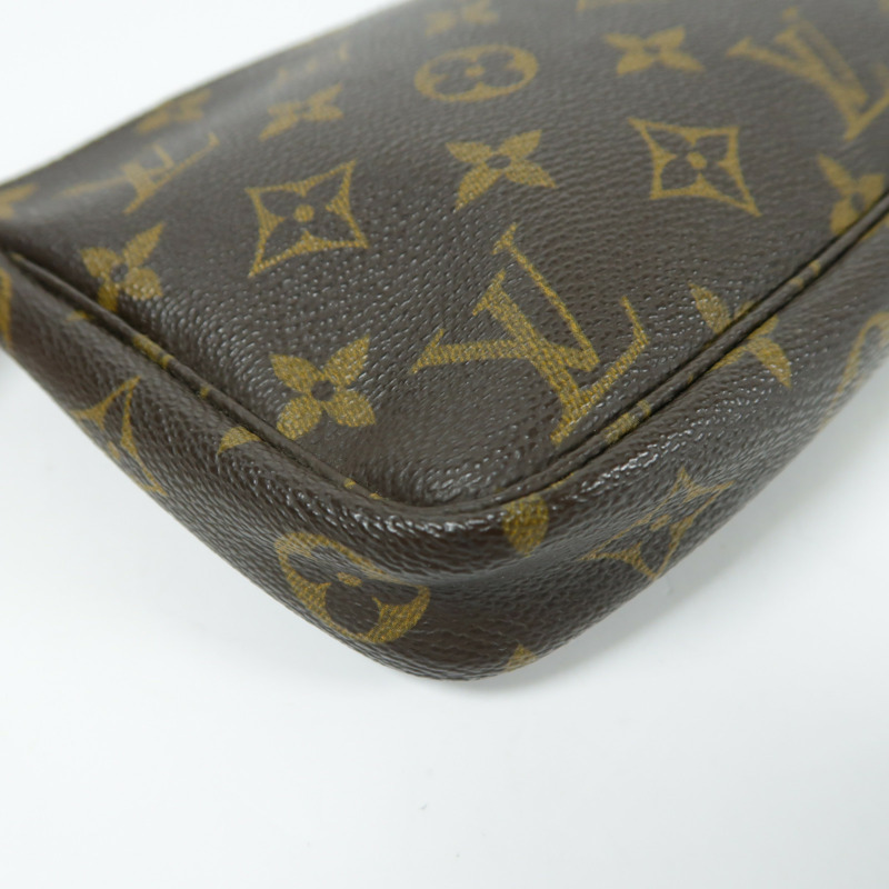 LOUIS VUITTON Monogram Pochette Accessoires金扣手拿包-4