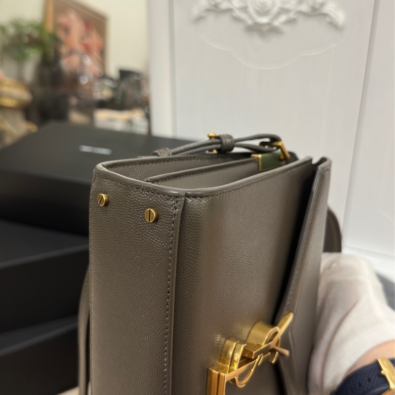 YSL Cassandra mini大象灰金扣荔枝牛皮斜挎郵差包 🈶購證五金帶膜🉑送禮-15