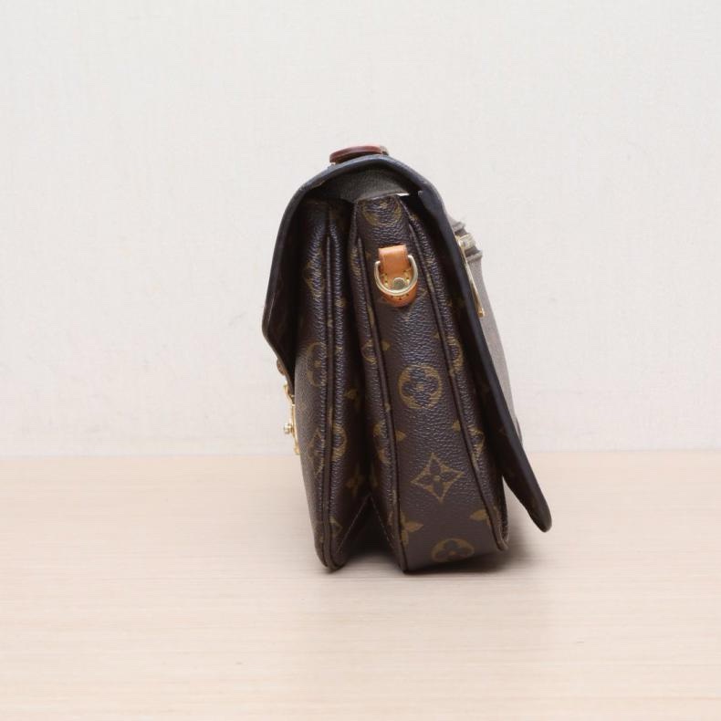 LOUIS VUITTON(路易威登) Metis Pochette 郵差包 老花 PVC 金扣 2017-1