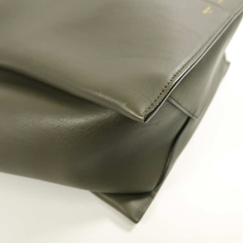 CELINE 牛皮皮革Tri-Fold金扣肩背袋-10