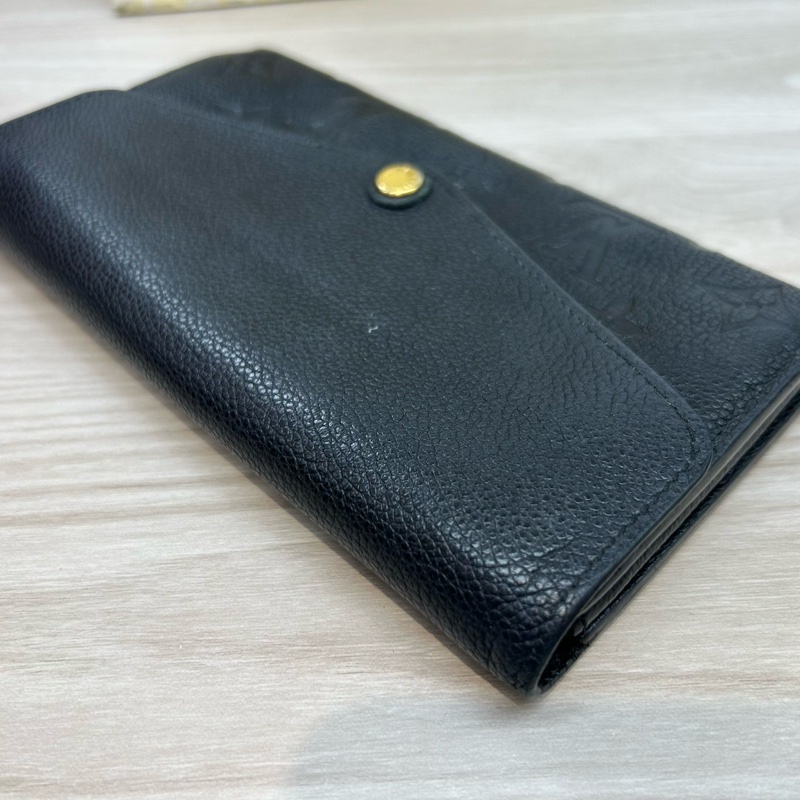 LV黑牛皮壓紋SARAH下蓋式信封長夾M61182-20