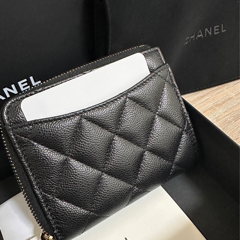全新晶片款CHANEL 黑金牛荔枝L拉鍊卡包-6