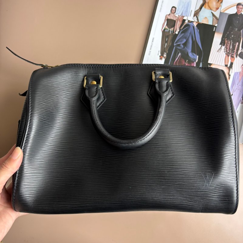 ::LOUIS VUITTON:: LV EPI黑色水波紋牛皮 波士頓手提包 SPEEDY 25-0