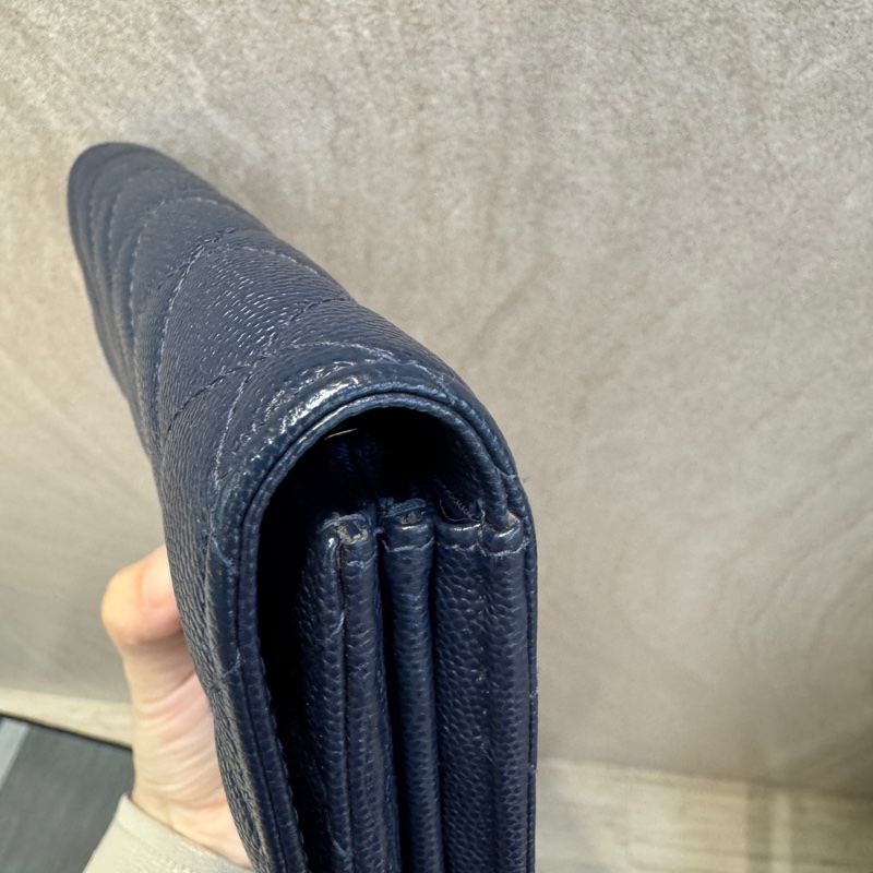 CHANEL長夾經典荔枝皮深藍金釦COCO長夾-12