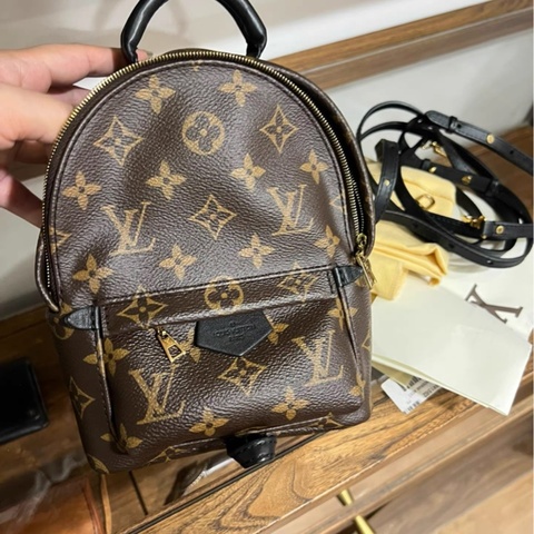 LV 小書包 後背包
