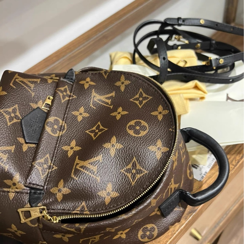 LV 小書包 後背包-4