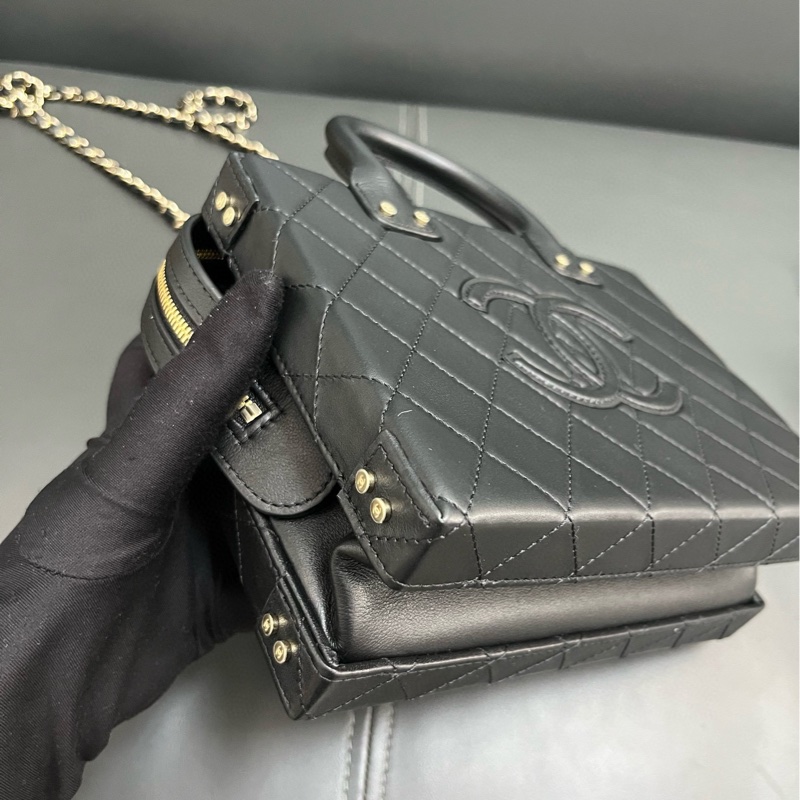 Chanel 22B 黑金復古化妝盒子-6