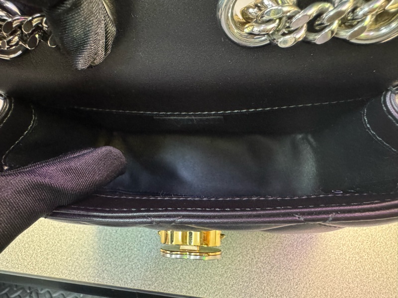 GUCCI 新款mini 互扣式雙G徽標 Deco系列絎縫菱形格紋-6