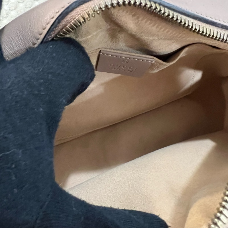 GUCCI 藕粉 Marmont 相機包-5