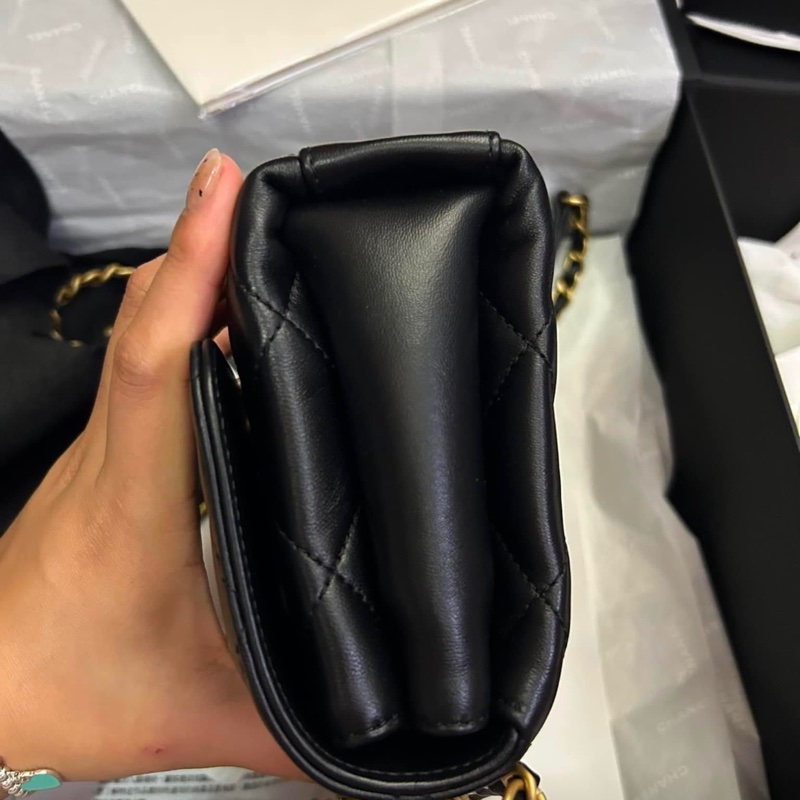 Chanel 22s鑽石手提蓋口包 23cm-19