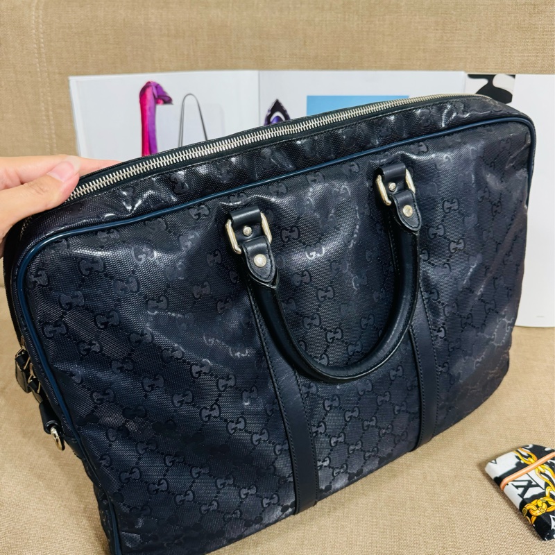 ✨售 二手真品 GUCCI 古馳深藍 水晶皮logo款公事包 防水 耐摩-27