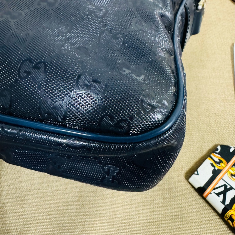 ✨售 二手真品 GUCCI 古馳深藍 水晶皮logo款公事包 防水 耐摩-36