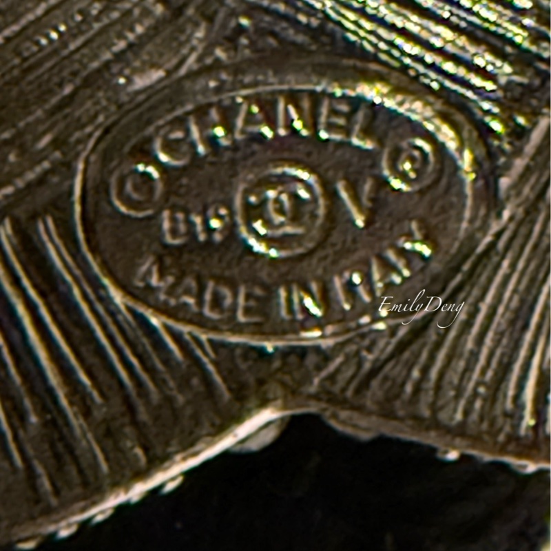 Chanel 雙C水鑽胸針-9