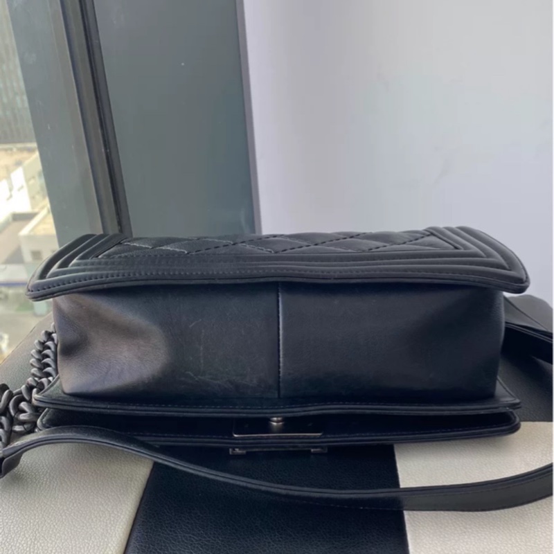 Chanel • Le Boy 25 經典黑銀外縫大菱格紋牛皮 中號-14