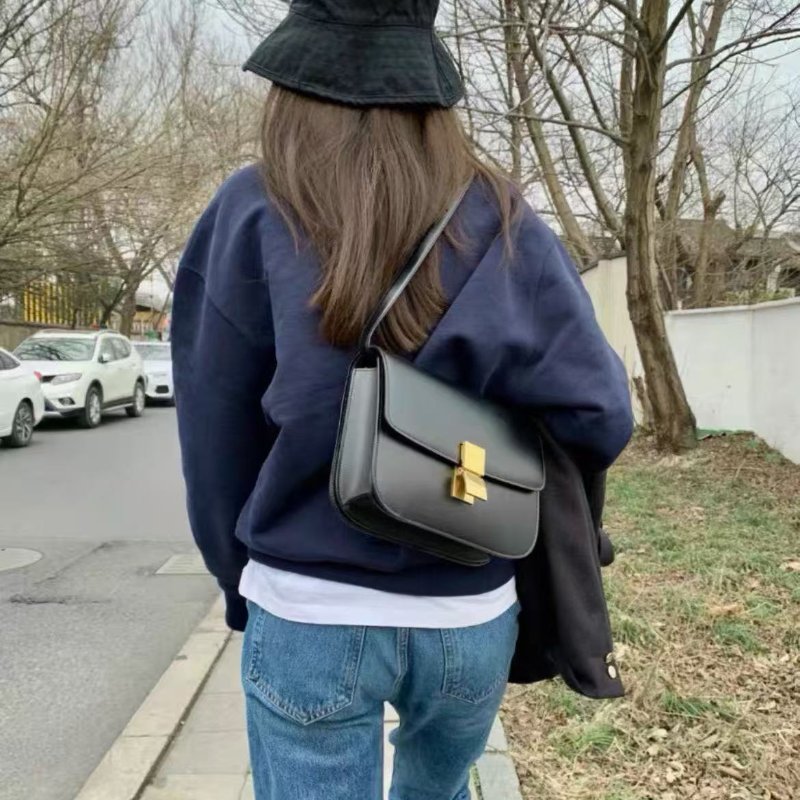 celine box 中號 亞馬遜墨綠豆腐包 24*19 全新有膜 配件塵袋 原價近20萬-0