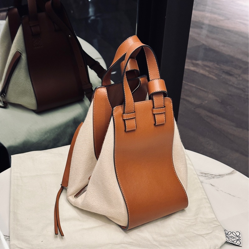 Loewe焦糖色拼牛皮吊床斜挎包🈶原廠防塵袋 肩帶🉑調🉑斜挎/肩背/手提-9