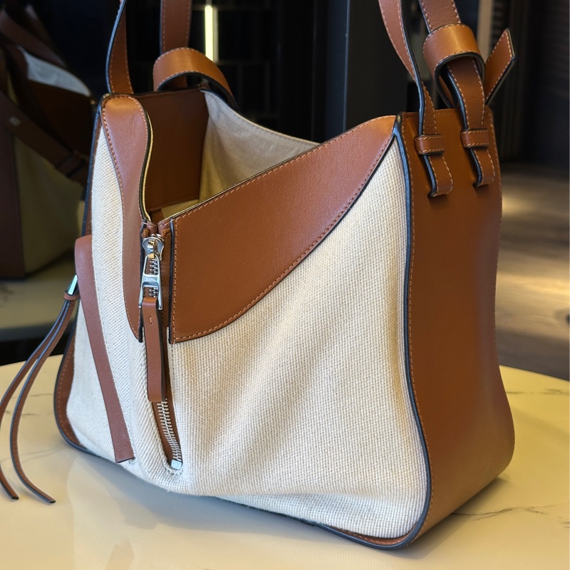 Loewe焦糖色拼牛皮吊床斜挎包🈶原廠防塵袋 肩帶🉑調🉑斜挎/肩背/手提-37