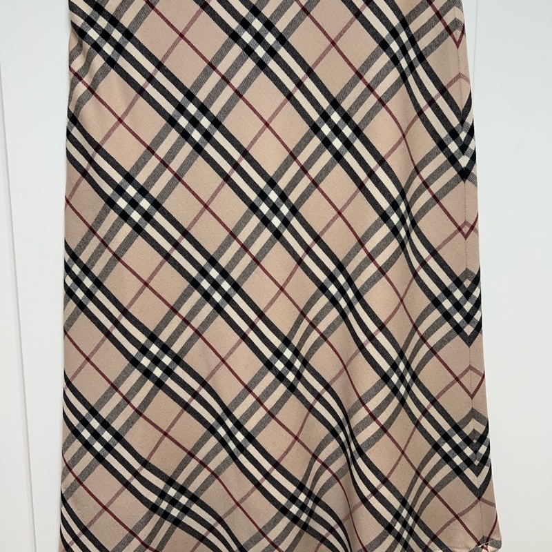 Burberry 經典格紋裙-6