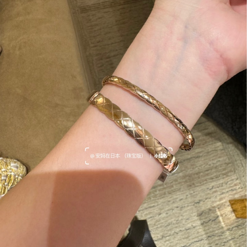 Chanel coco crush 寬版手環 經典菱格紋 米金色 m號-11