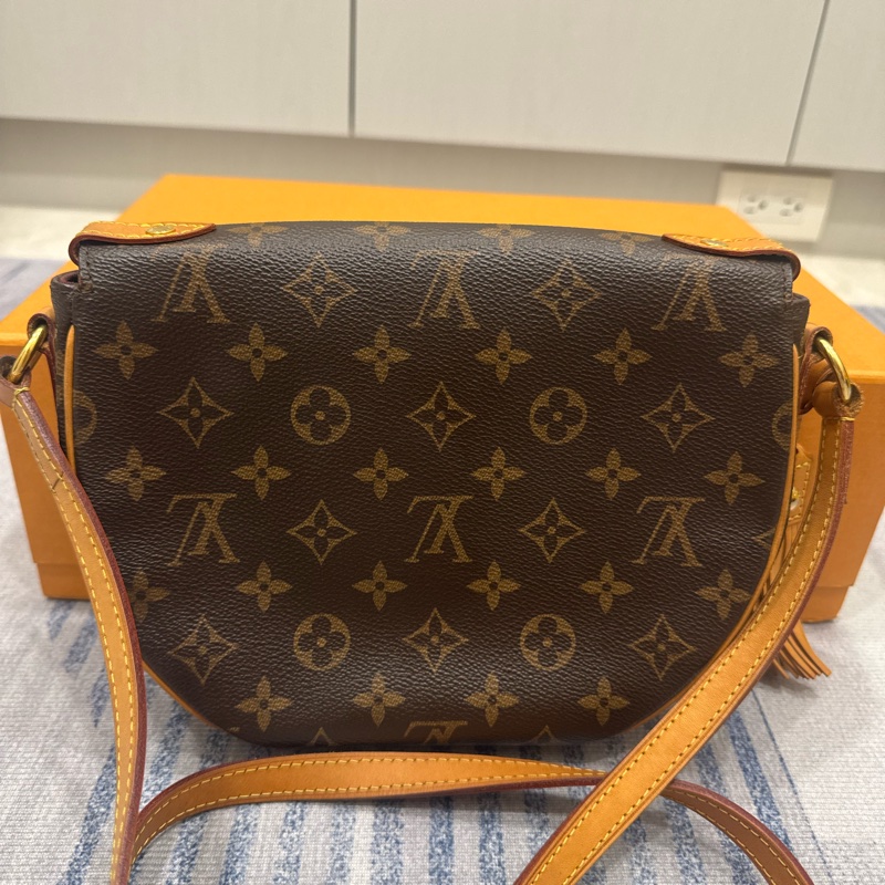 LV流蘇馬鞍包M41481-6