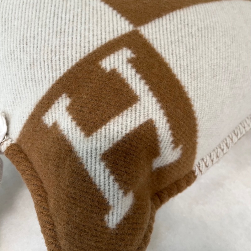 Hermes H抱枕-5