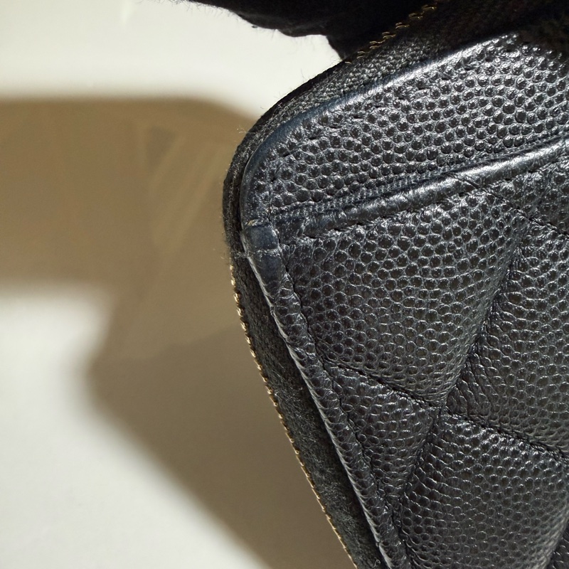 Chanel經典黑金荔枝皮拉鍊中夾-30