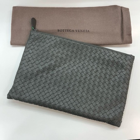 Bottega Veneta intrecciato pouch medium