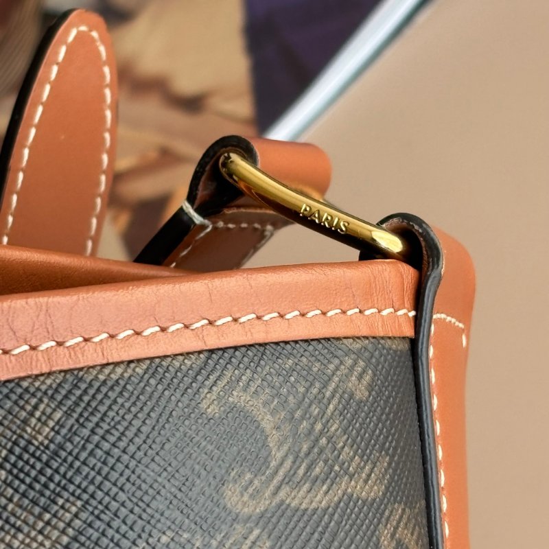 ::CELINE:: 焦糖色皮革邊 滿版凱旋門PVC 小號水桶包斜背包 Small Bucket IN Triomphe Canvas and calfskin-21