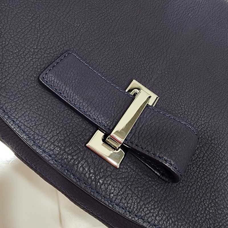 DELVAUX 實用性超棒的斜背、肩背包-2