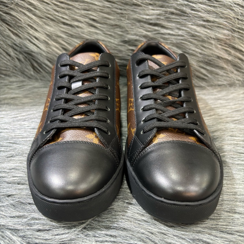 LV SNEAKER 原花字紋老花 黑色牛皮 綁帶 鞋帶 休閒鞋 平底鞋 運動鞋 帆布鞋-3