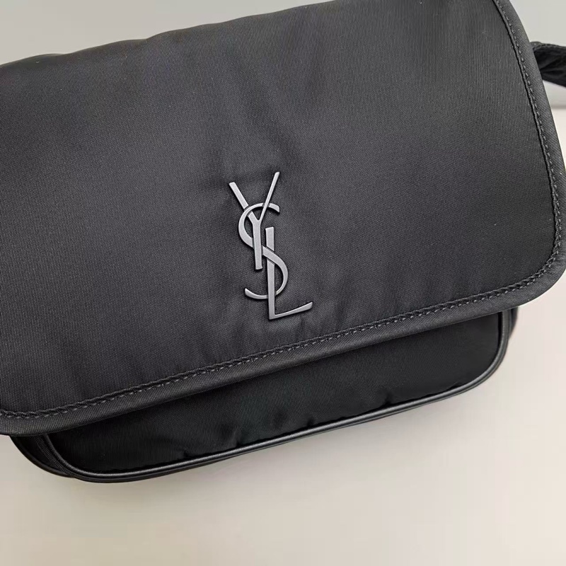YSL聖羅蘭Niki黑色尼龍郵差包 尺寸約21×15 附件 塵袋-8