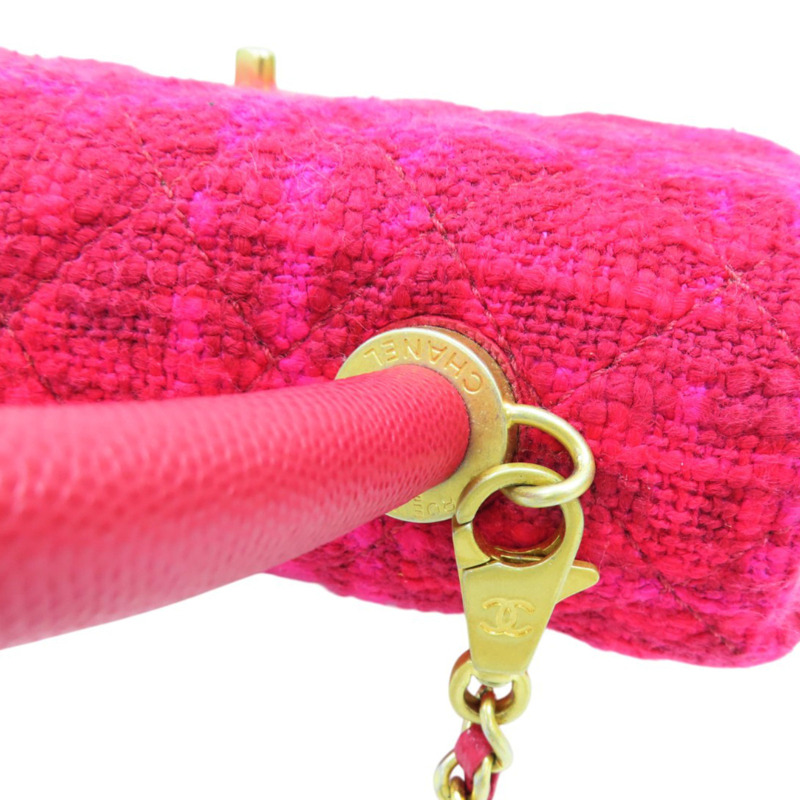 粉紅斜紋軟呢 菱格紋 荔枝紋 Coco Handle 肩背【CHANEL 香奈兒】 A92990-7