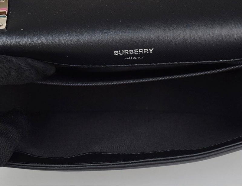 Burberry LOLA TB銀字LOGO格紋衍縫設計真皮皮釦式鏈帶肩背/斜背包（中/黑）23cm-9