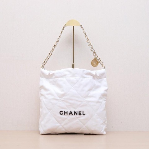 CHANEL(香奈兒) 22Bag Tote托特包 小號 30cm 白色  晶片開 黑扣