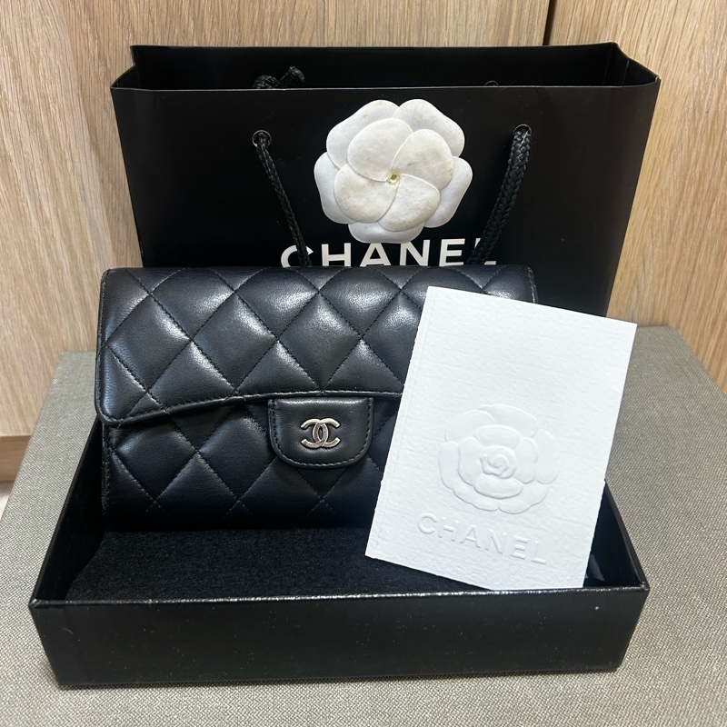 Chanel經典羊皮銀標長夾15開全配-15