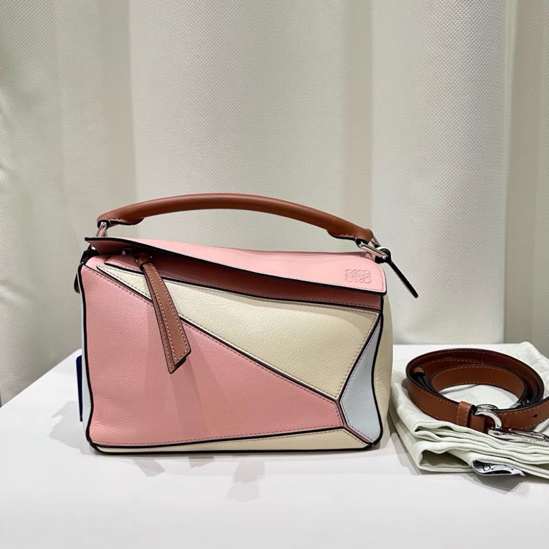 Loewe羅意威 粉色拼小雞黃puzzle小號幾何包 單肩斜挎-1