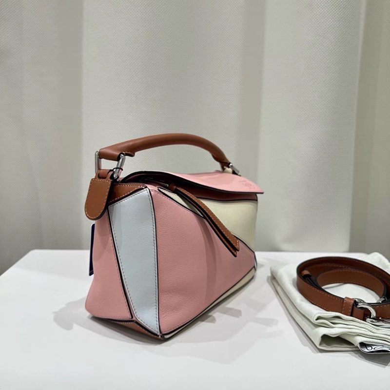 Loewe羅意威 粉色拼小雞黃puzzle小號幾何包 單肩斜挎-3