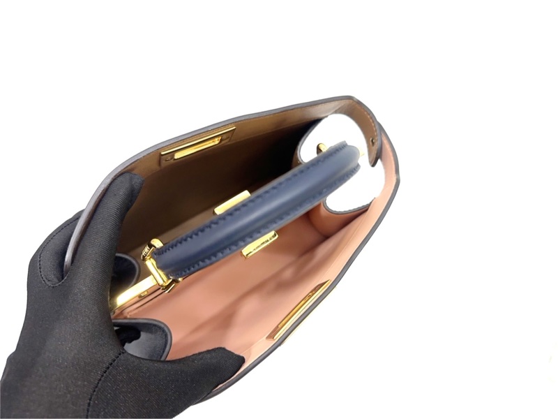 Fendi 靛藍拚粉咖色牛皮Peekaboo 小型雙層手提斜背包-7