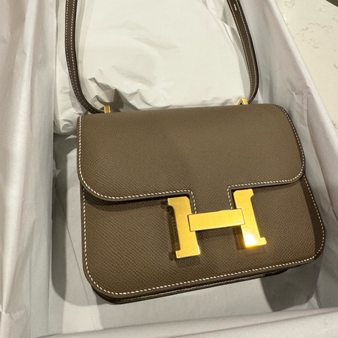 全新 2025 Hermes 大象灰金扣 Mini Constance III