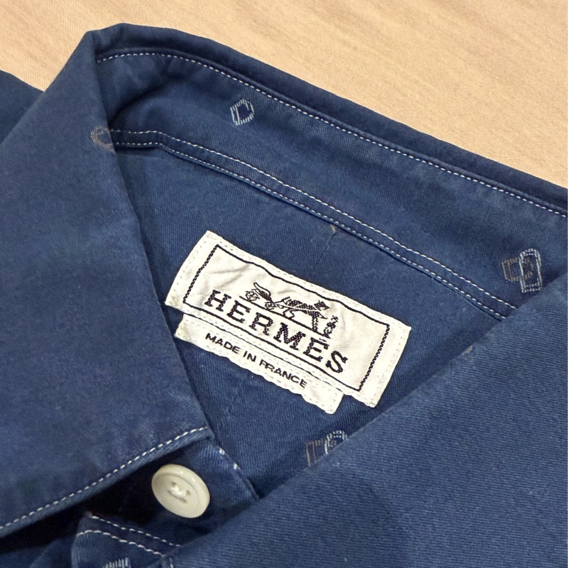 Hermes愛馬仕。刺繡牛仔襯衫"Etriers Elastiques"合身剪裁-4
