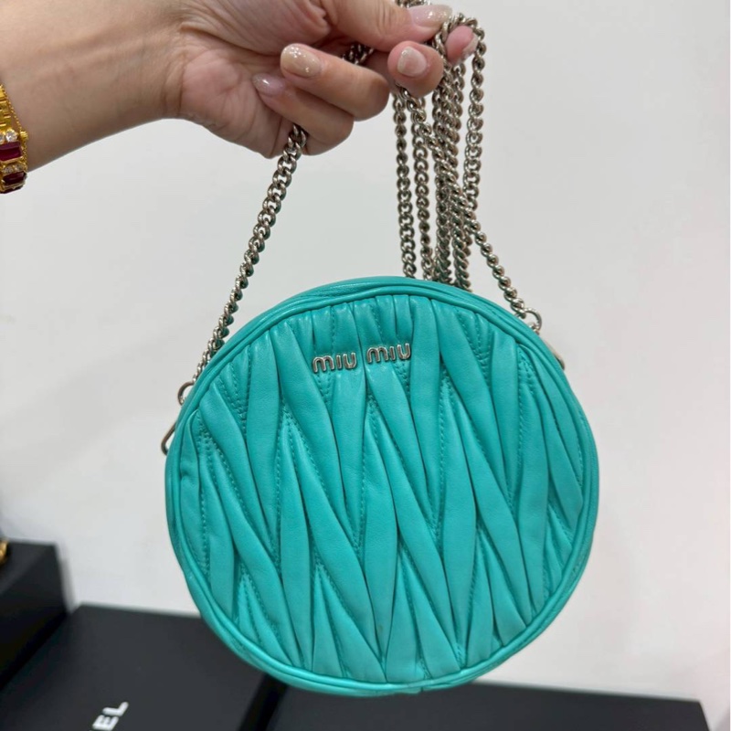 miu miu  Mini Matelassé 藍綠 圓餅包 小圓包 斜背包 鍊條包 肩背包 側背包-0