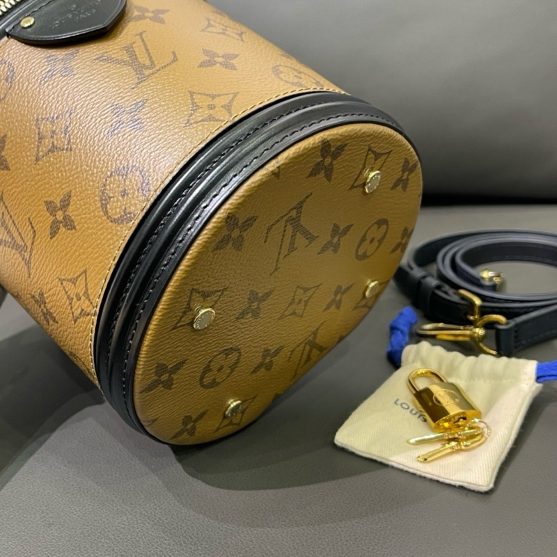 lv路易威登发财桶-4