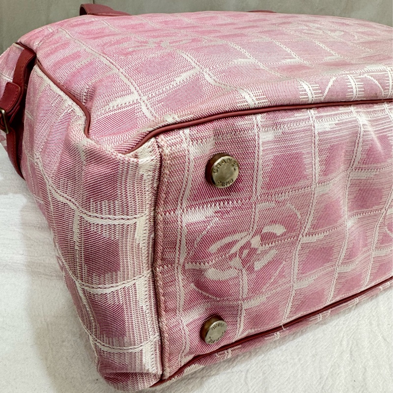 chanel 粉紅冰格托特包-11
