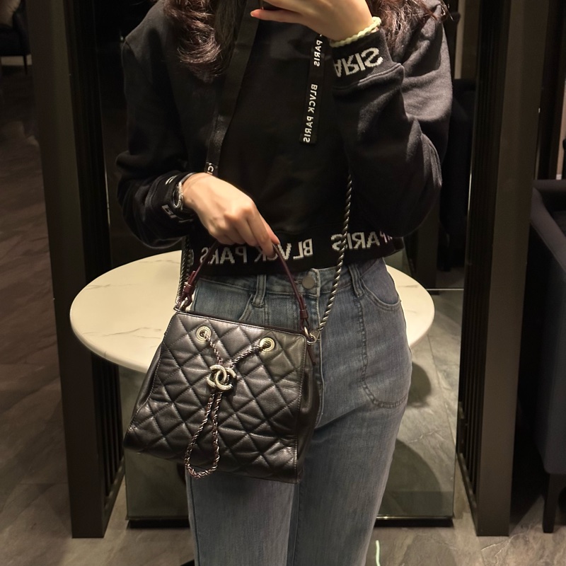 超美❤️ 香奈兒 #黑銀 #荔枝皮 #水桶包 #chanel-2