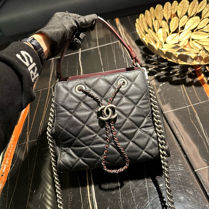 超美❤️ 香奈兒 #黑銀 #荔枝皮 #水桶包 #chanel-11