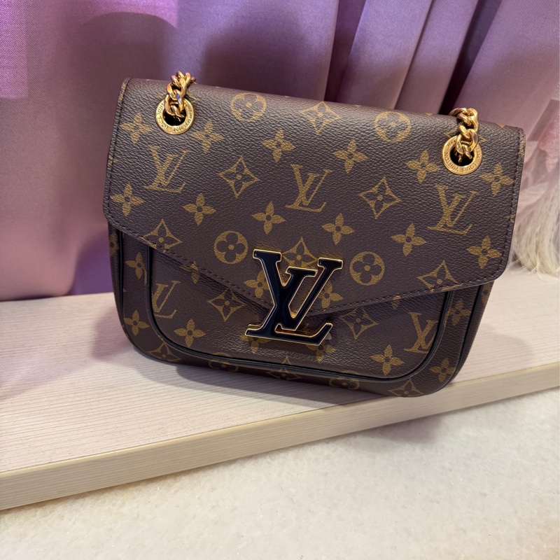 LV Passy老花郵差包 9.9成新-2